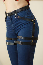 Load image into Gallery viewer, Leather Garter Body Strap
