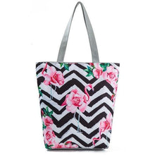 Load image into Gallery viewer, Cute Flamingo Print Striped Floral Beach Bag
